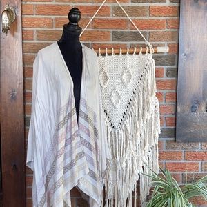 🌞 Beautiful Cream Open Shall Poncho